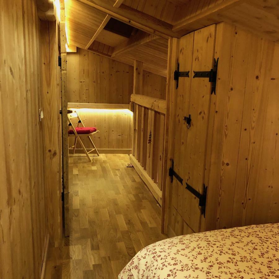 Le Joli Nid Apartment เลส์เดอซาลป์ ภายนอก รูปภาพ